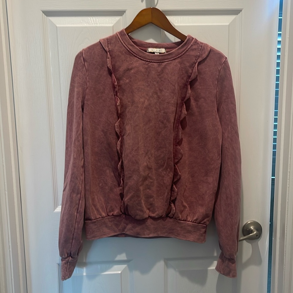 Cute, cozy sweatshirt